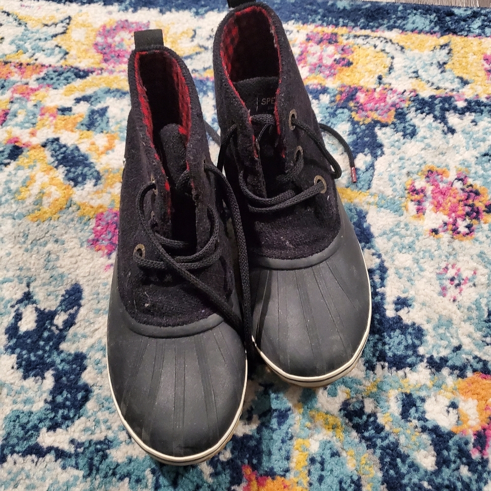 Sperry duck boots sz 9